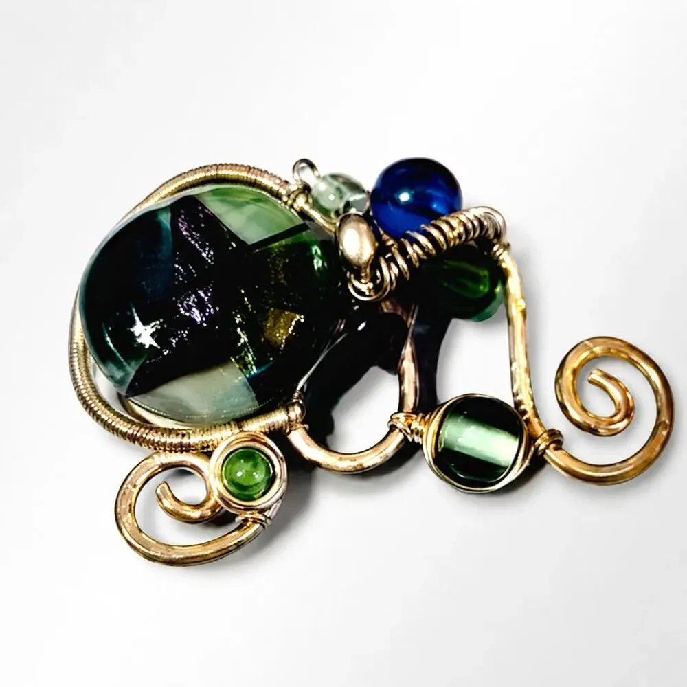 Vintage 1990s Green Blue Glass Abstract‎ Brooch Pin Gold Filled Wire 1.5